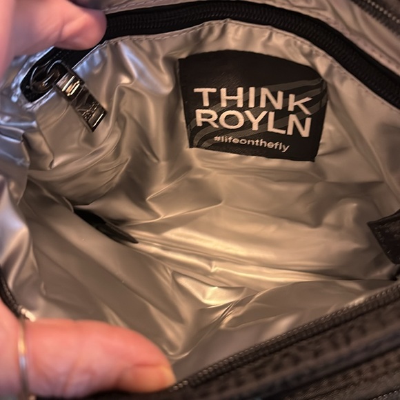 THINK ROYLN Black Belt Bag with Tactical Design - Picture 4 of 5